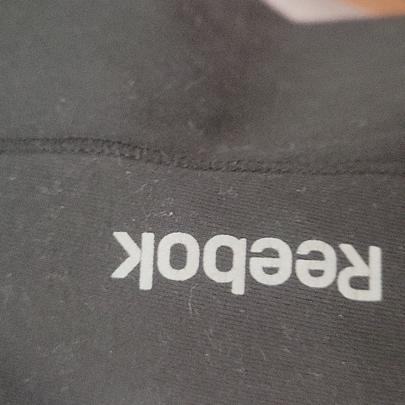 women's athletic capris pants - Picture 2 of 4